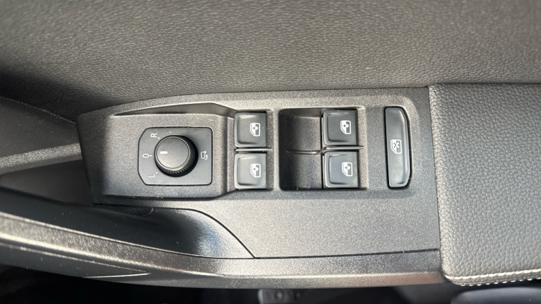 SEAT Arona 1.0 TSI 110 XPERIENCE Lux 5dr DSG Petrol Hatchback